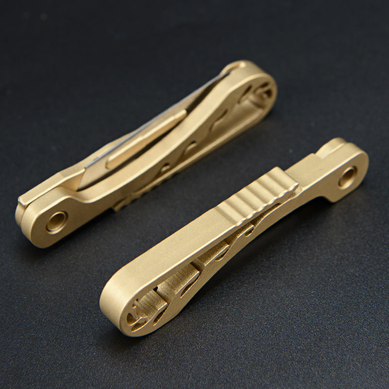 MASALONG MA-TY-069 Brass Keychain Knife Edge Art Knife Portable Delivery Knife Commemorative Kobe Mamba Knife