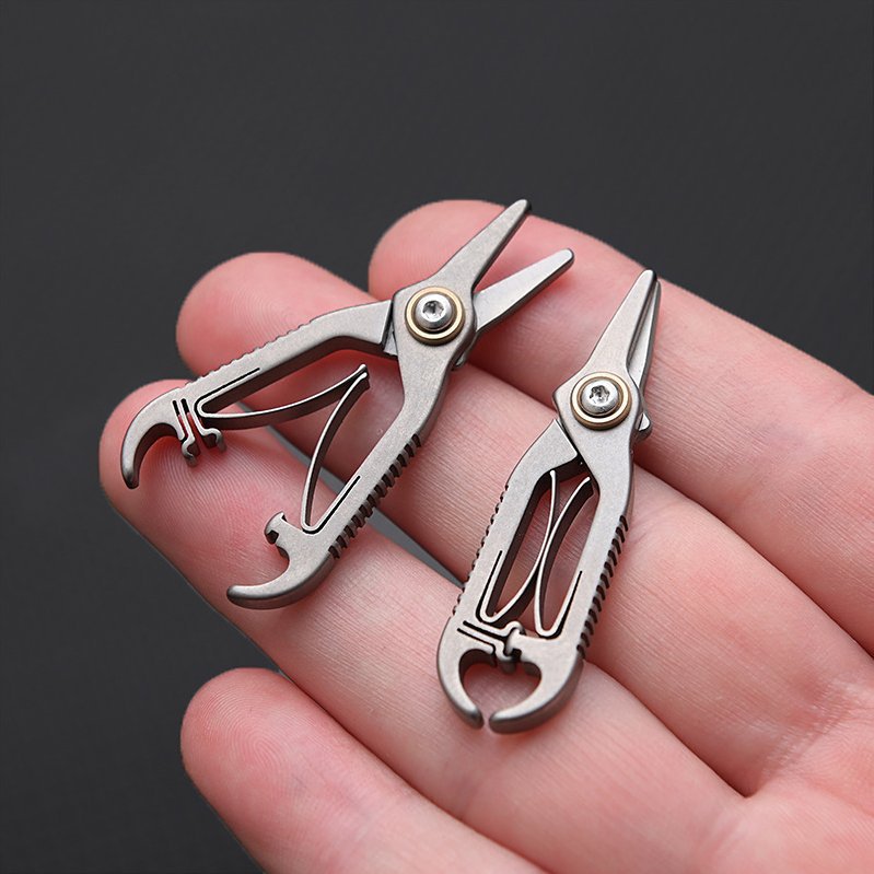 MASALONG MA-TY-022 Titanium alloy small scissors, mini nose hair scissors, round head, male and female universal nose hair trimmer, manual beard trimmer, eyebrow trimming
