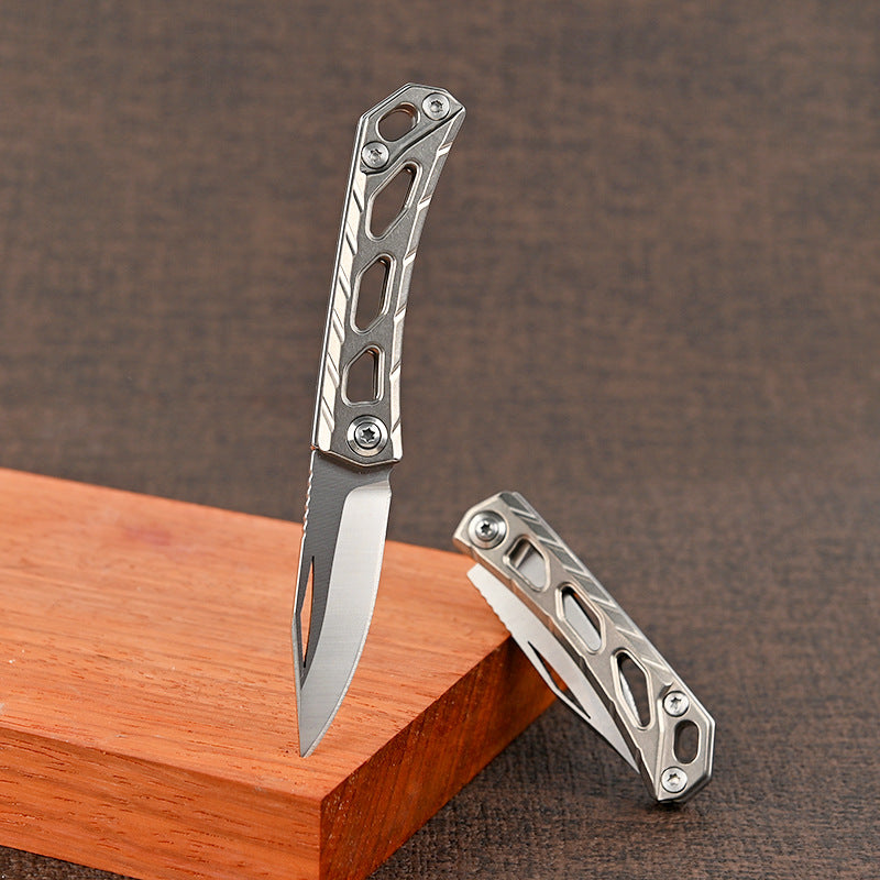 MASALONG MA-TY-063 D2 Faca dobrável de aço Liga de titânio Faca pequena Afiada Portátil Chaveiro Cabide Desmontagem Express Box Abertura Faca Autodefesa Faca de Frutas
