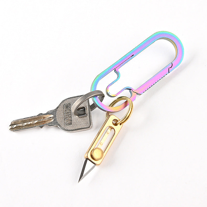 MASALONG MA-TY-008 Mini faca de latão faca de bolso afiada faca de puxar e empurrar portátil EDC chaveiro cabide desmontagem caixa expressa abertura faca