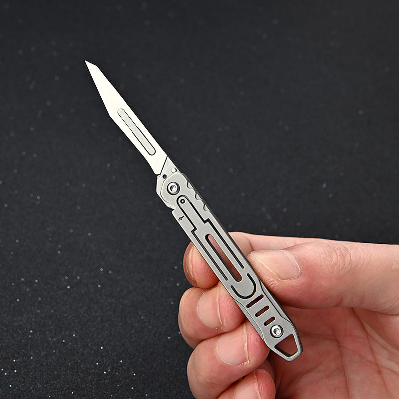 MASALONG MA-TY-011 Cuchillo de arte de acero inoxidable Cuchillo plegable pequeño de apertura rápida Cuchillo de papel de corte afilado Llavero portátil Cuchillo exprés de caja abierta portátil