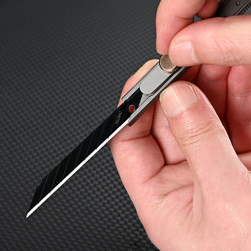 MASALONG MA-TY-065 Cuchillo de arte de aleación de titanio para desempaquetar y desempaquetar entrega urgente, cuchillo afilado para tallar, cuchillo para papel tapiz, suministros de oficina, cuchillo para cortar papel de metal