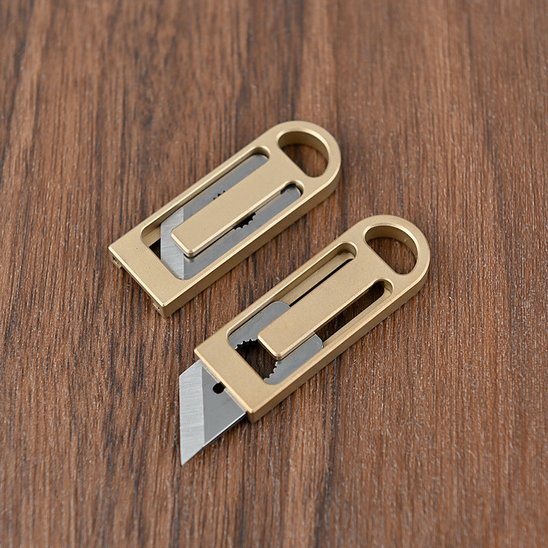 MASALONG MA-TY-068 Mini cuchillo de aleación de titanio, cuchillo de latón afilado y creativo, cuchillo de desembalaje y entrega exprés, cuchillo colgante de llavero portátil