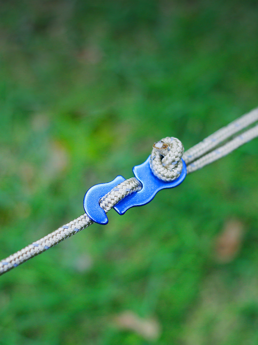 Outdoor camping MA-WY-010 aluminum alloy umbrella rope buckle tent pull rope accessories S-shaped wind rope buckle three eye opening rope buckle does not deform