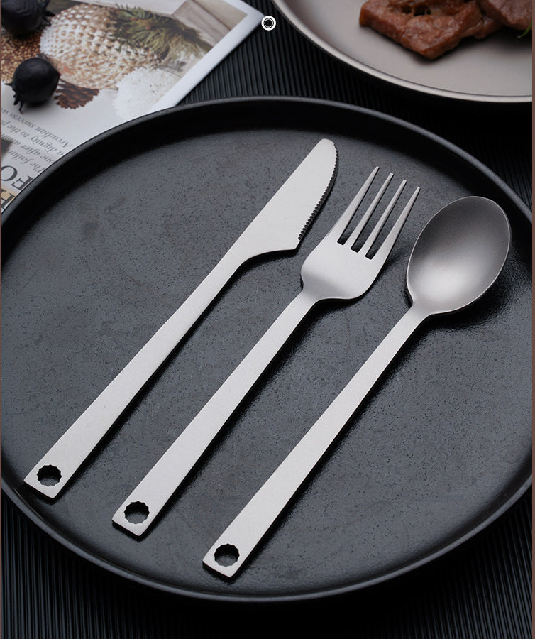 Four piece set of pure titanium tableware for home,MA-XXT-015 outdoor camping and picnicking. Set of cutlery, forks, spoons, and chopsticks