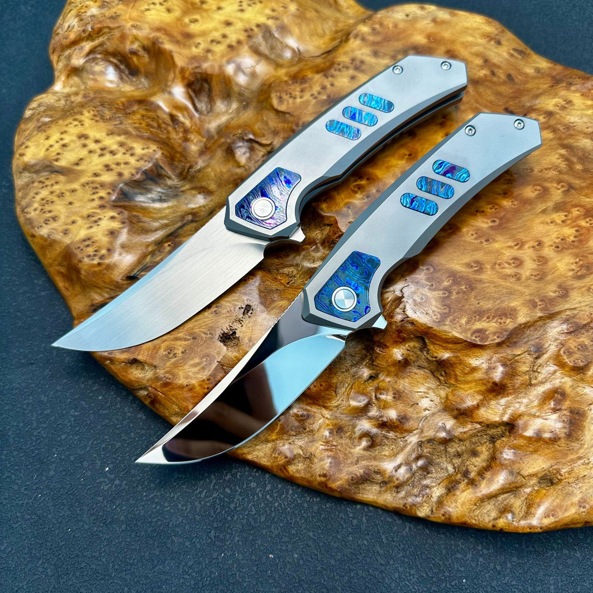 Masalong Premium-style portable folding knife—ideal for outdoor use or as a collector's piece; suitable as a household fruit knife or everyday carry (EDC) pocket knife. Features an M390 blade with a brushed or mirror finish.