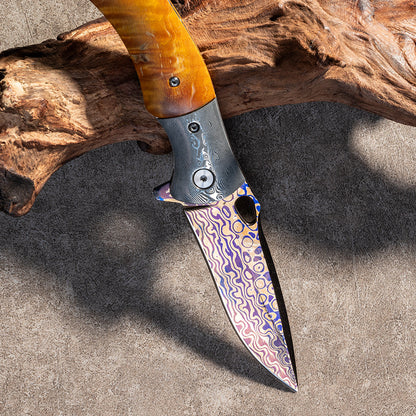 Kni283 Folding Knife Outdoor Camping Survival coreless Damascus Blade High Hardness Sand iron wood handle