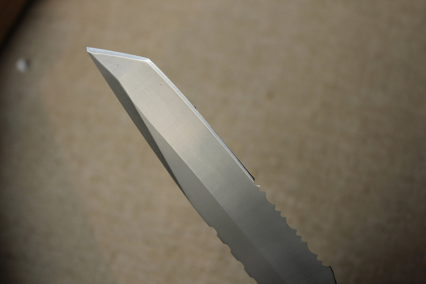 Military Survival Gear Full Tang  Dagger Leather Sheath hunting vintage knife （Second-hand inventory collectible knives)