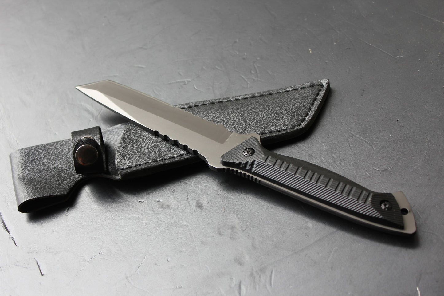 Military Survival Gear Full Tang  Dagger Leather Sheath hunting vintage knife （Second-hand inventory collectible knives)